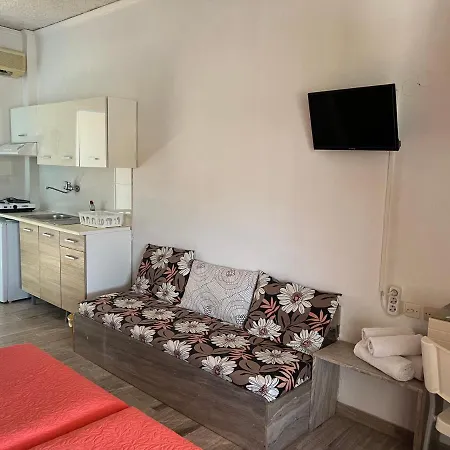 Alexandros Apartamento *