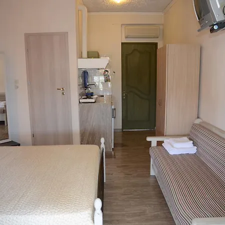Alexandros Appartement *