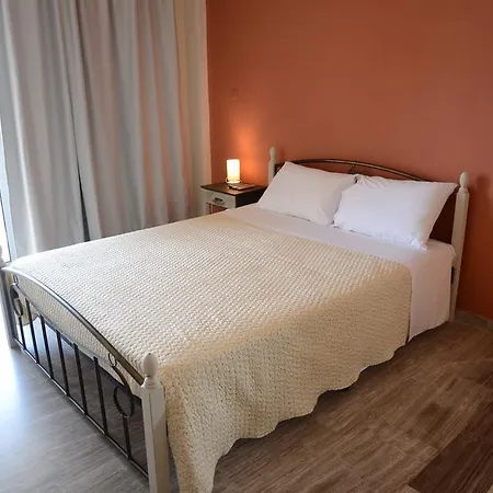 Alexandros Διαμέρισμα *