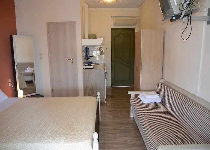 Alexandros Apartment *